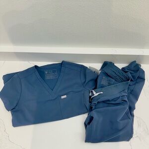 Figs Dark Harbor Scrub Set